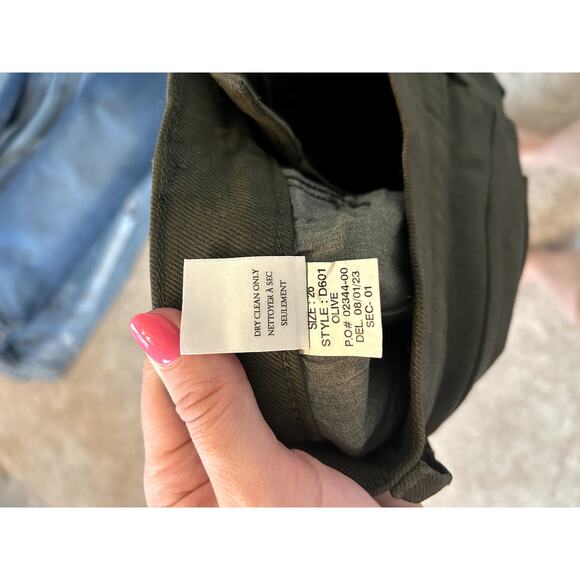 NWT Frank & Eileen The Everyday Straight Leg Jeans in Olive Green 26 - Picture 6 of 6